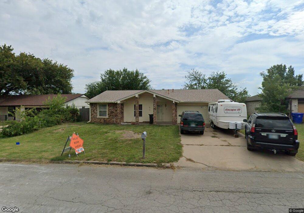 4121 S Birch Ave, Broken Arrow, OK 74011 - photo 1