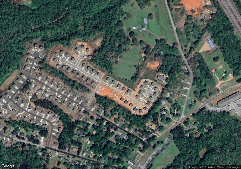 545 Skye Dr, Commerce, GA 30529 - photo 1