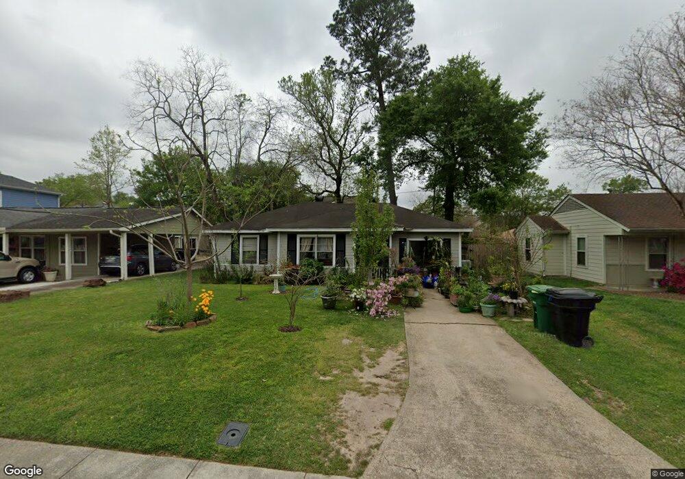 1705 Saxon Dr, Houston, TX 77018 - photo 1