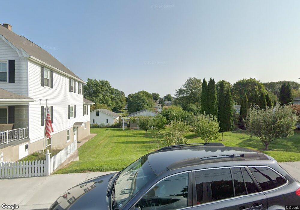 1404 W Locust St, Scranton, PA 18504 - photo 1