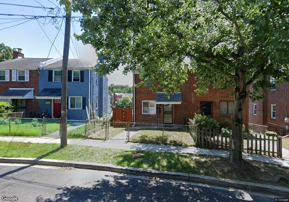 727 Hilltop Terrace SE, Washington, DC 20019 - photo 1