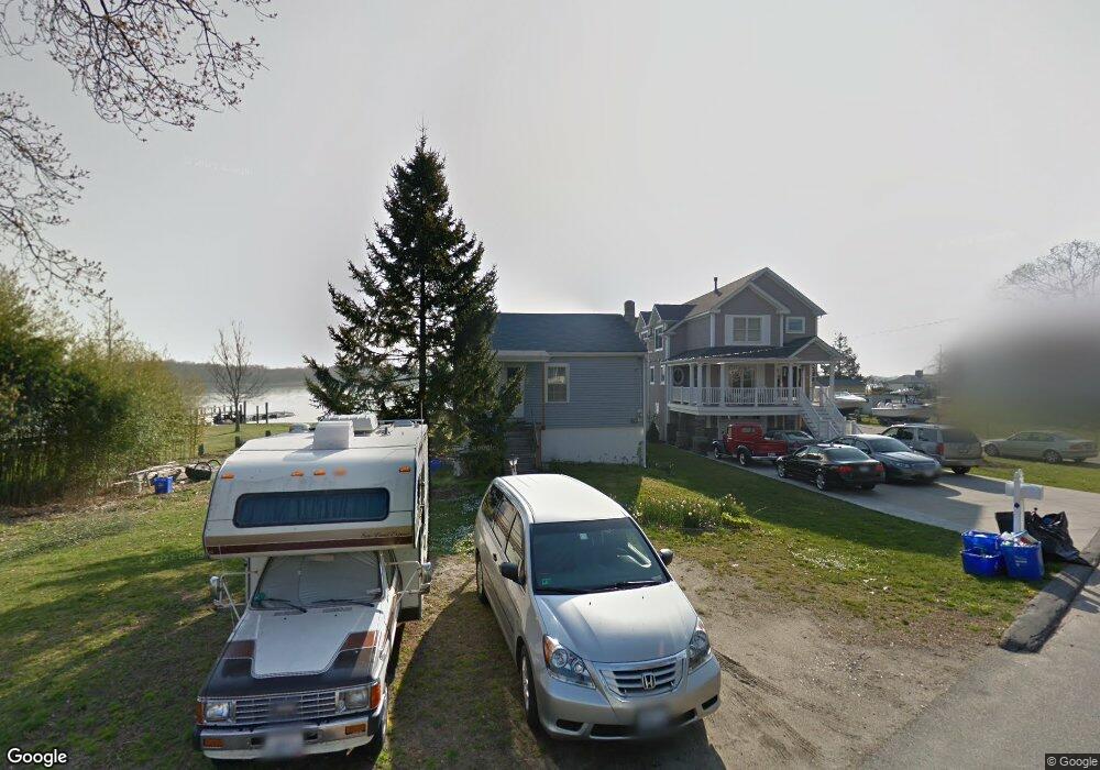 11 Riverview Ave, Bristol, RI 02809 - photo 1