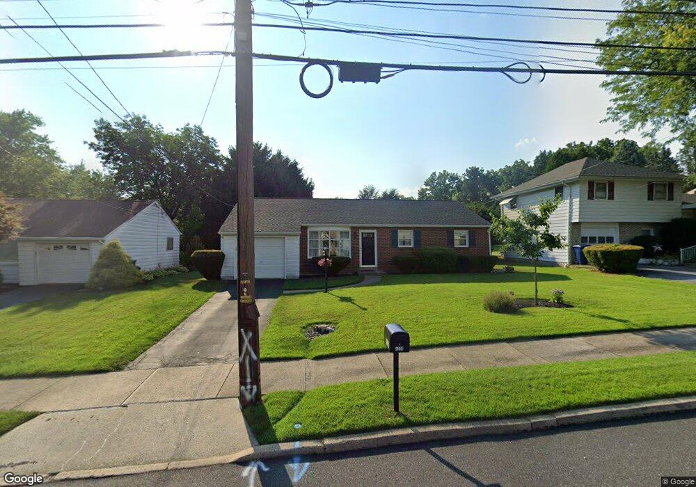 1226 Whitehall Ave, Allentown, PA 18104 - photo 1