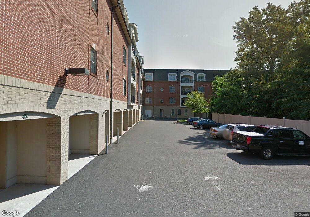 416 Regency Place unit 416, Woodbridge, NJ 07095 - photo 1