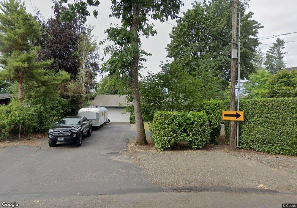 2180 Crest Dr, Lake Oswego, OR 97034 - photo 1