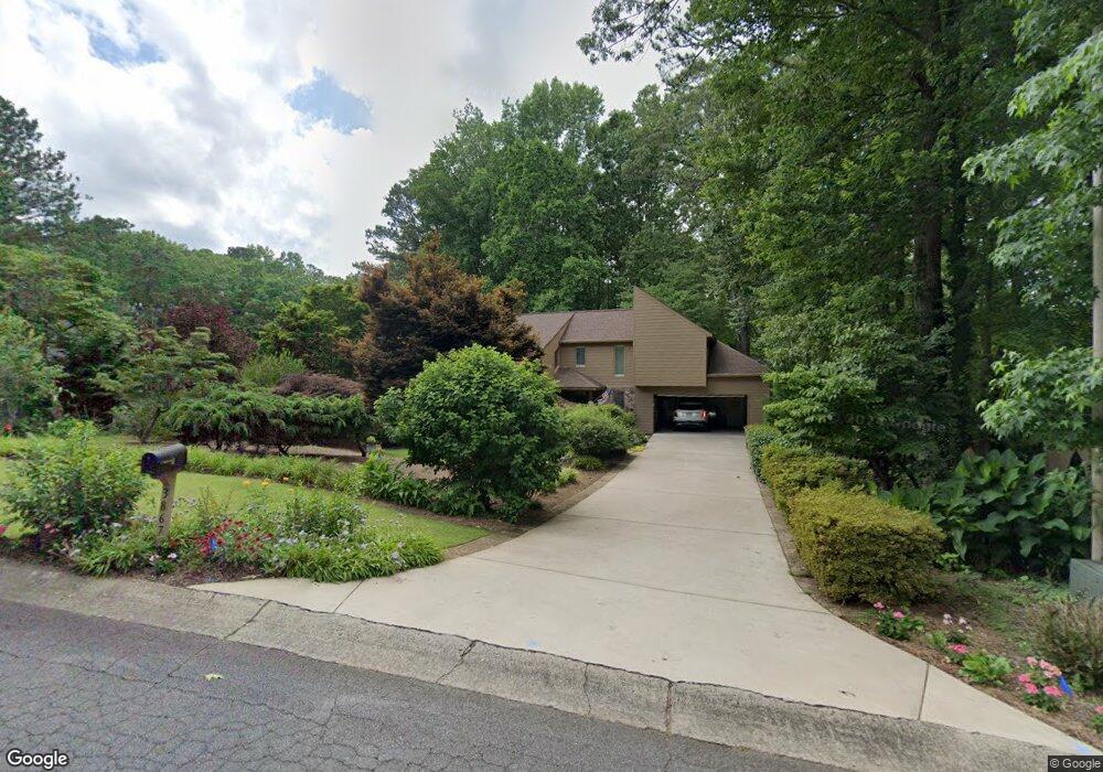 3867 Dundee Dr NE, Roswell, GA 30075 - photo 1