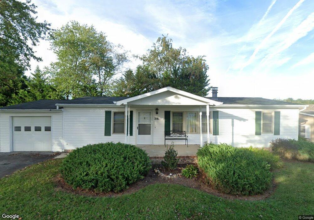 216 Cranbrook Cir, Hendersonville, NC 28792 - photo 1