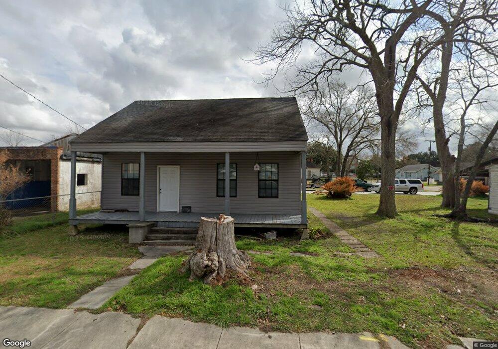 427 Weeks St, New Iberia, LA 70560 - photo 1