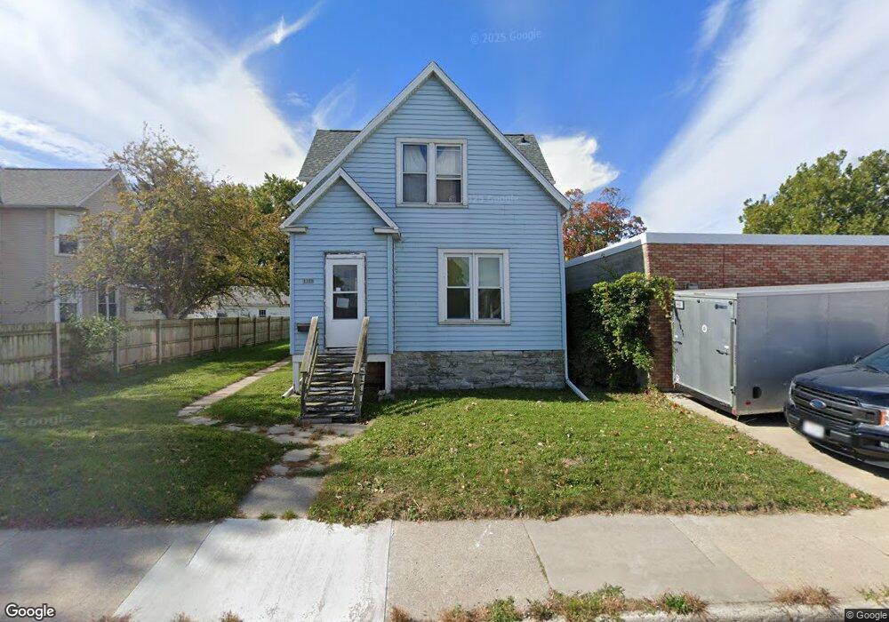 1311 S Main St, Oshkosh, WI 54902 - photo 1