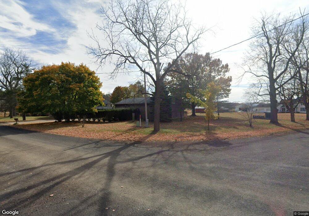 552 E Henderson Rd, Owosso, MI 48867 - photo 1