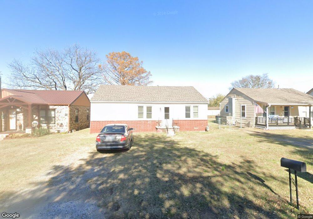 106 W Dixie St, Henryetta, OK 74437 - photo 1