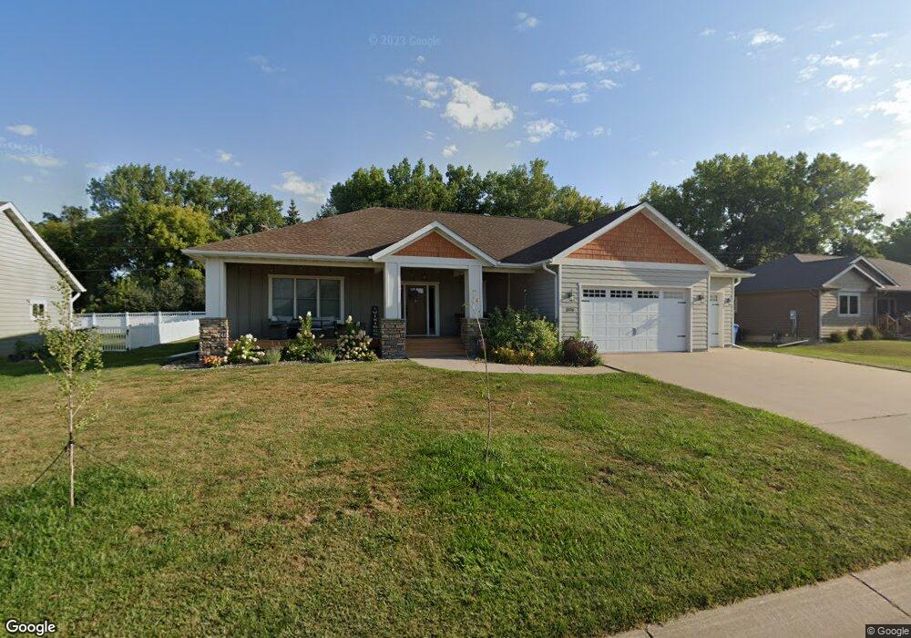 1376 Summit Dr, Winona, MN 55987 - photo 1