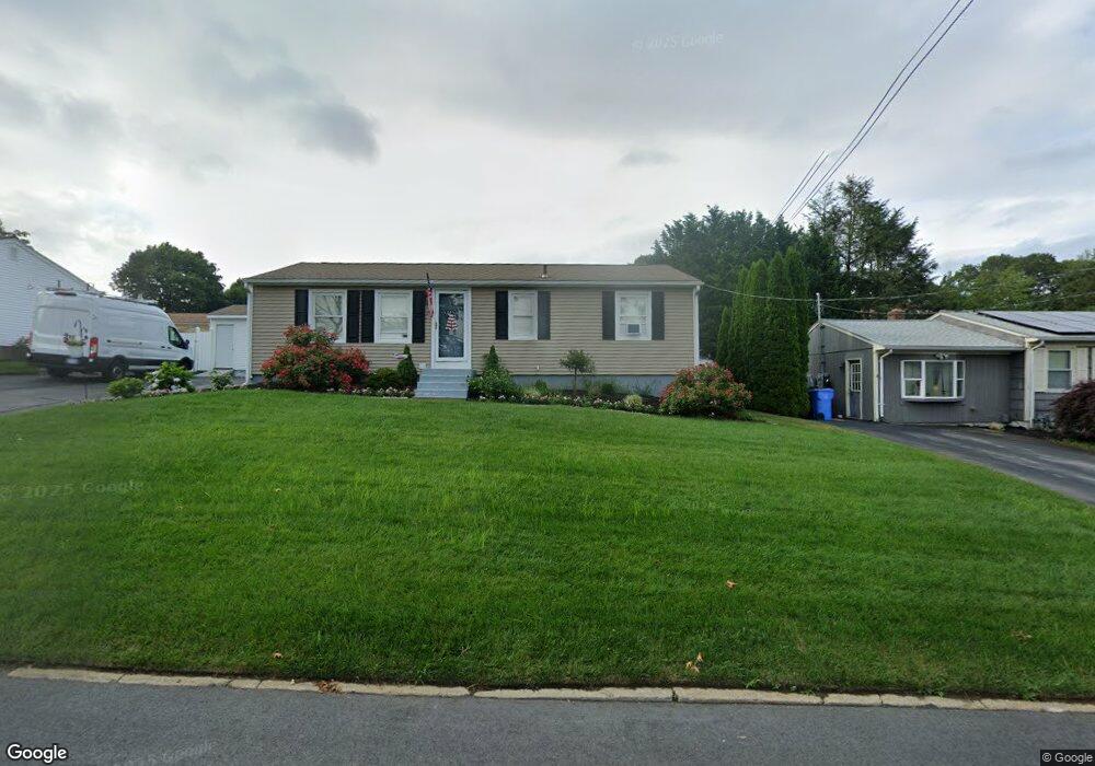 37 Hollow Tree Dr, Cranston, RI 02920 - photo 1