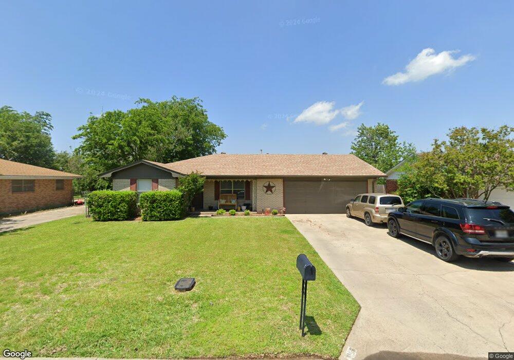 106 Texoma Dr, Whitesboro, TX 76273 - photo 1