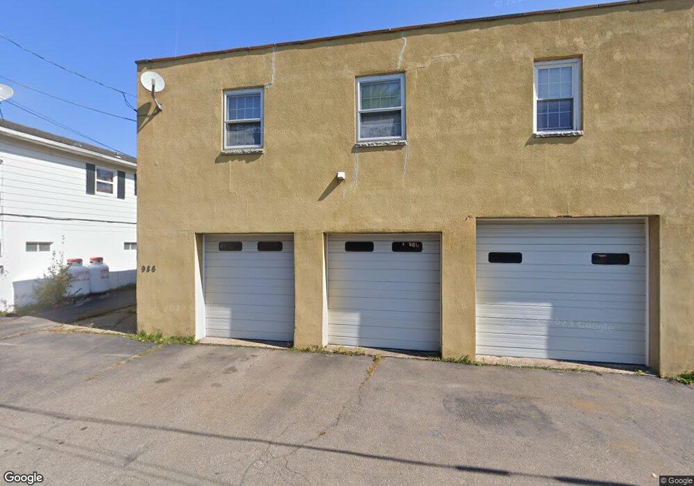 986 Penn Ct, Hazleton, PA 18201 - photo 1