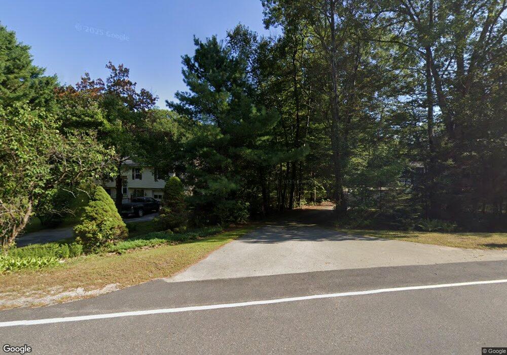 84 Naticook Rd, Merrimack, NH 03054 - photo 1