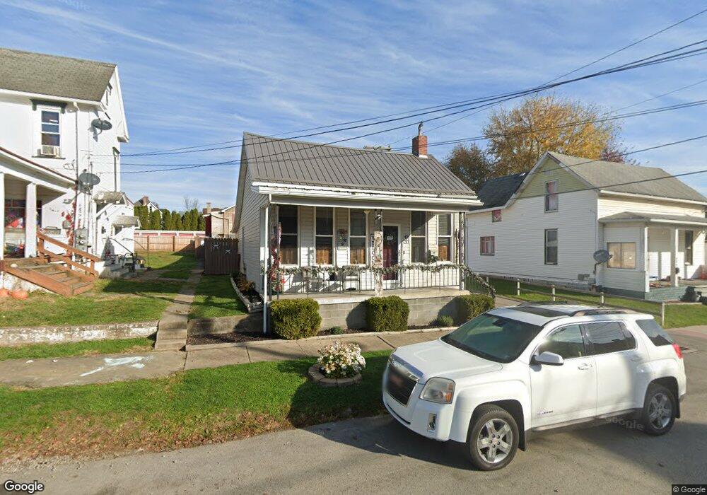 153 W Elm St, Waynesburg, PA 15370 - photo 1