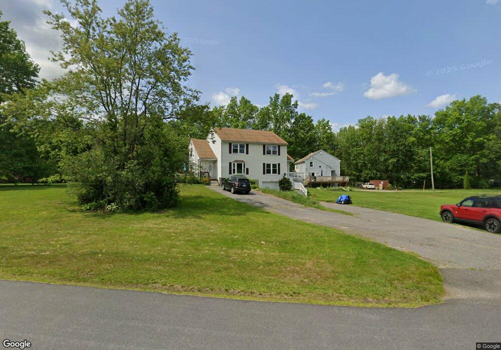 4 Richardson Rd, Derry, NH 03038 - photo 1