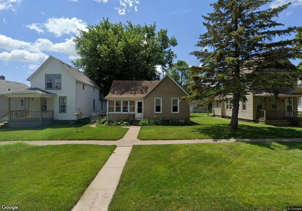 2341 W 2nd St, Davenport, IA 52802 - photo 1