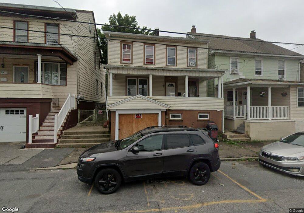 228 E Mine St, Hazleton, PA 18201 - photo 1
