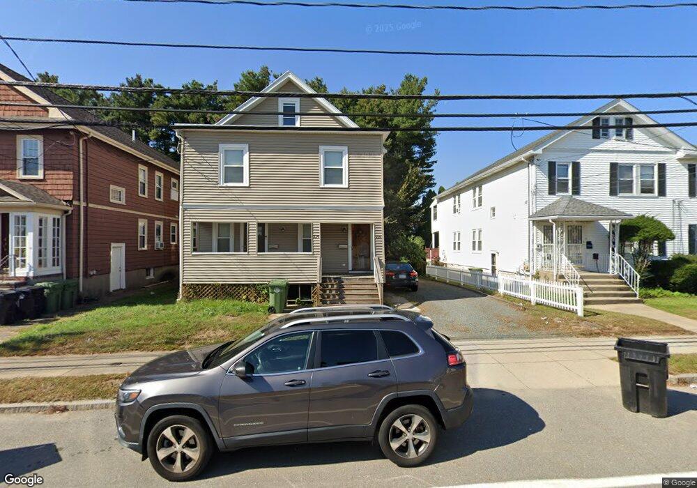 216 Arlington St, Watertown Town, MA 02472 - photo 1