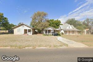742 Main St, Mountain View, OK 73062