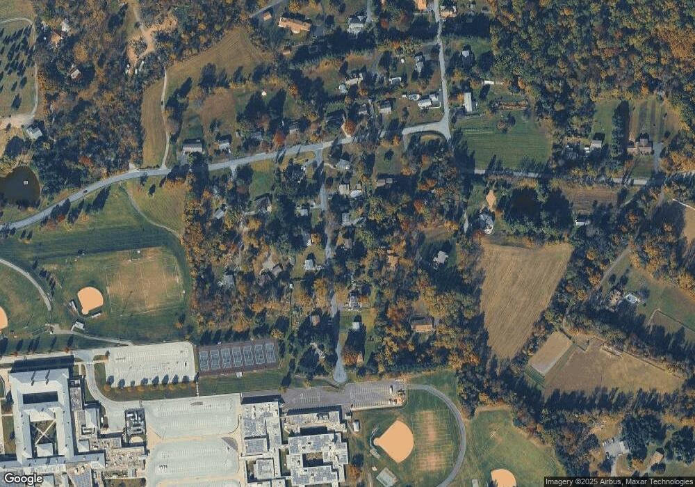 2120 Robin Ln, Pottstown, PA 19465 - photo 1