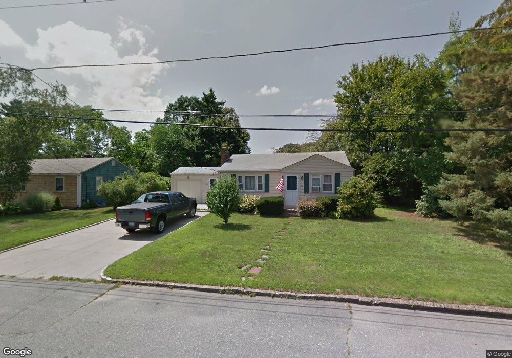 33 Laurelhurst Rd, Cranston, RI 02920 - photo 1