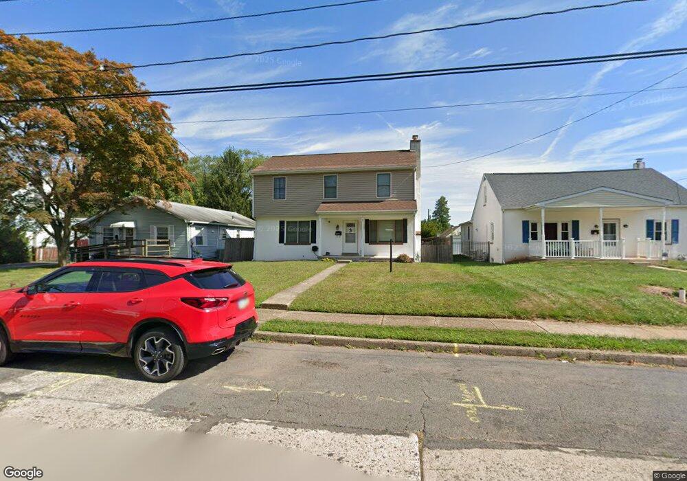 921 W 3rd St, Lansdale, PA 19446 - photo 1