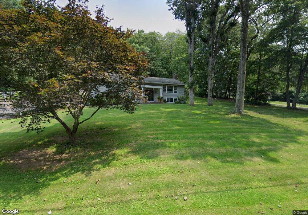 190 Linden Tree Rd, Wilton, CT 06897 - photo 1