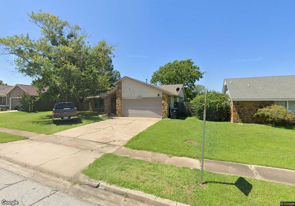 3704 S Sycamore Ave, Broken Arrow, OK 74011 - photo 1