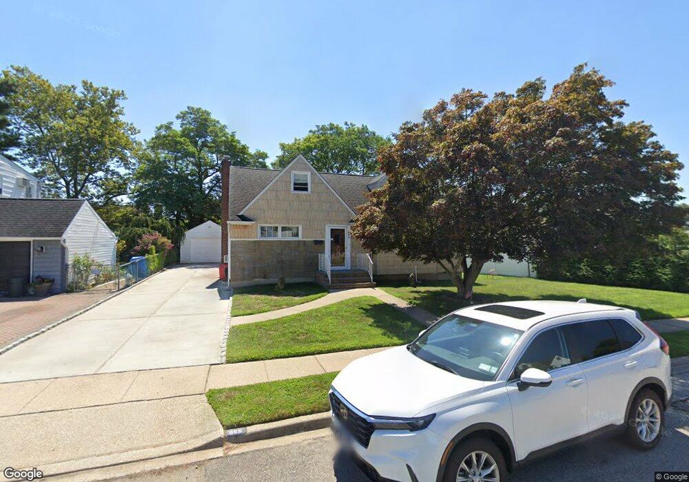 855 Helene St, Wantagh, NY 11793 - photo 1