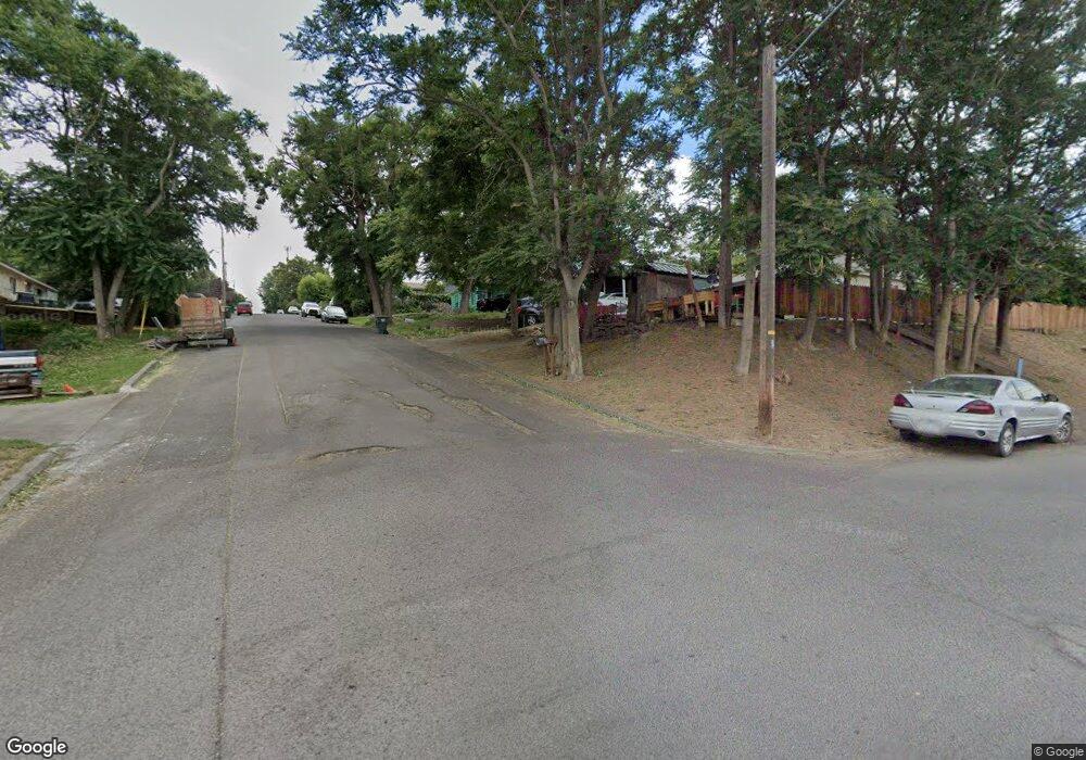 611 SE 7th St, Pendleton, OR 97801 - photo 1