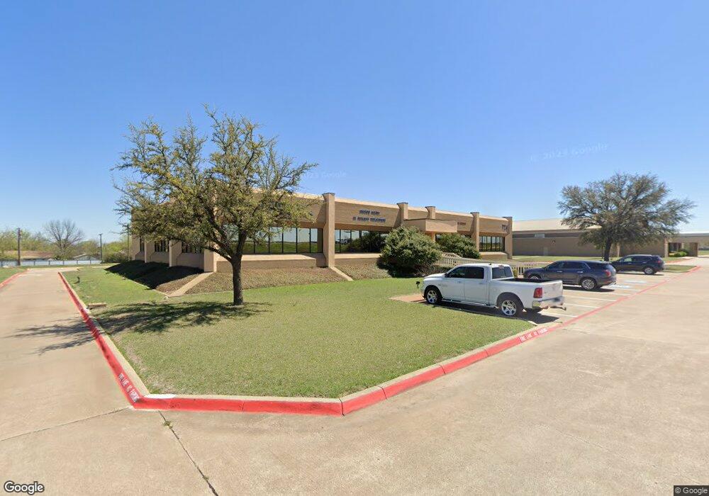 724 N Jim Wright Fwy, White Settlement, TX 76108 - photo 1