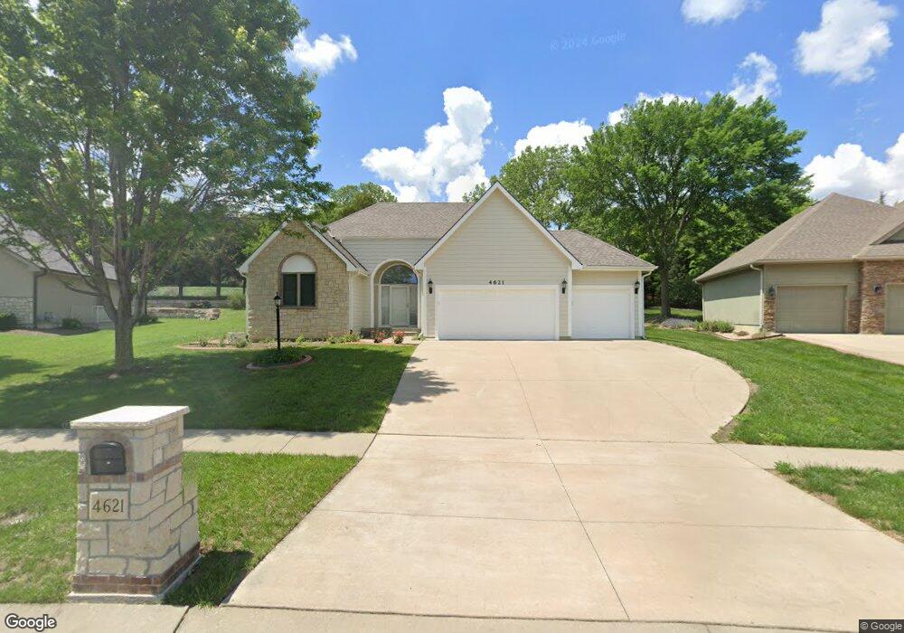 4621 SW Mulligan Dr, Topeka, KS 66610 - photo 1