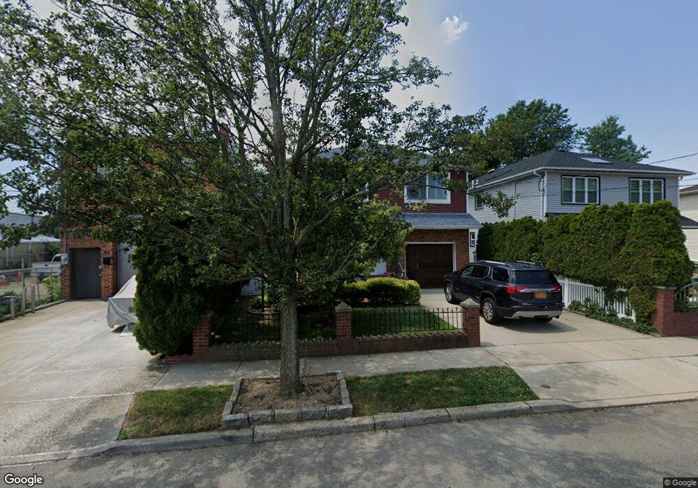 123 S 8th St, New Hyde Park, NY 11040 - photo 1