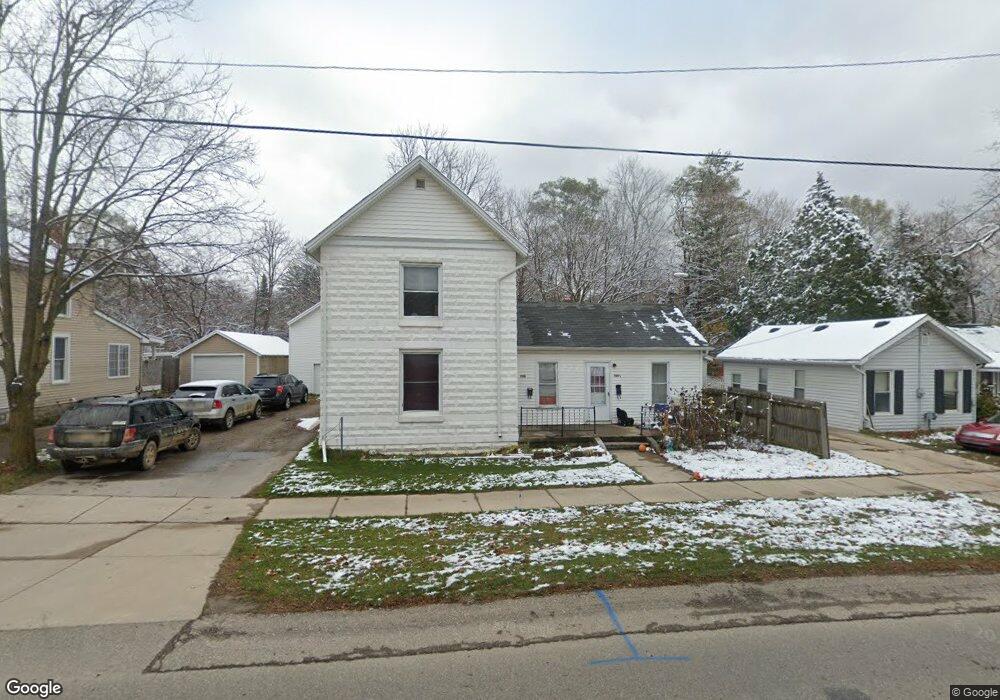 706 N Jefferson St, Ionia, MI 48846 - photo 1