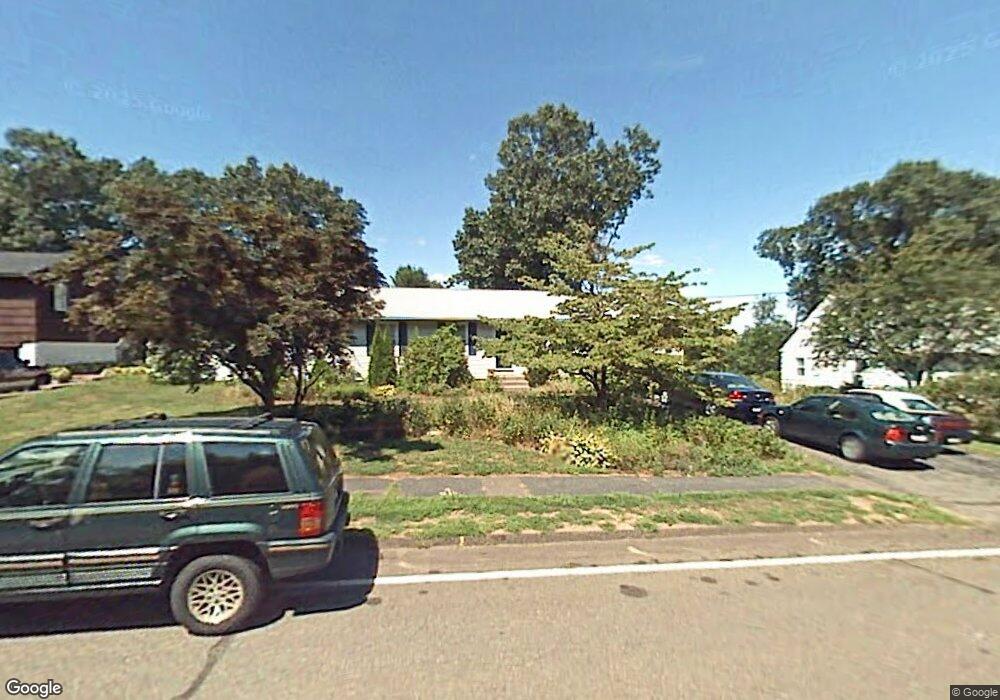 384 S Elm St, Windsor Locks, CT 06096 - photo 1