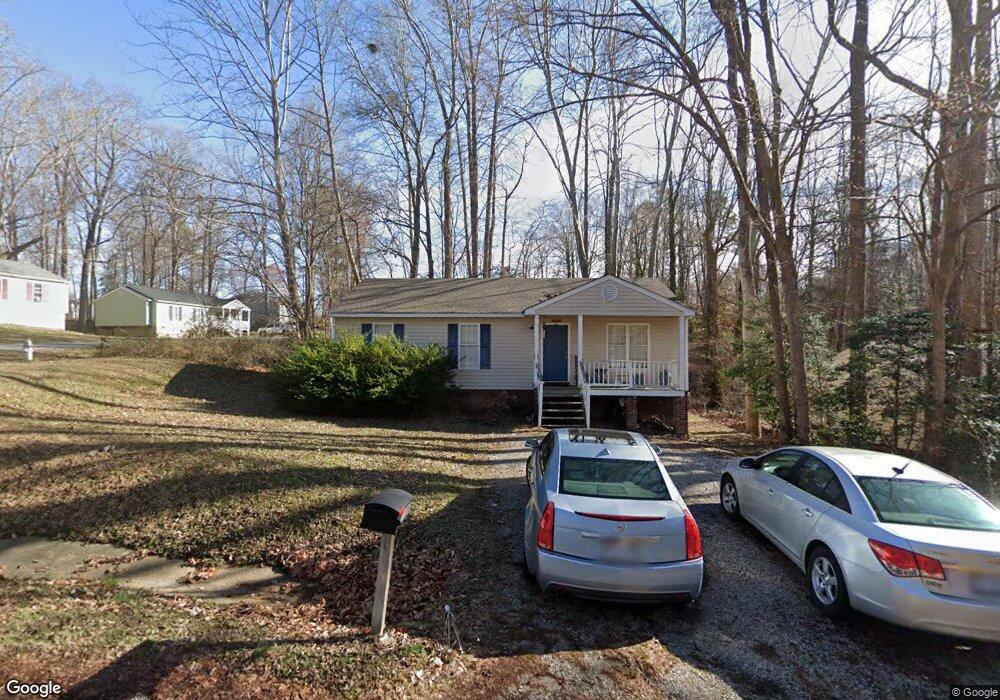 12208 Glen Tara Ct, Midlothian, VA 23112 - photo 1