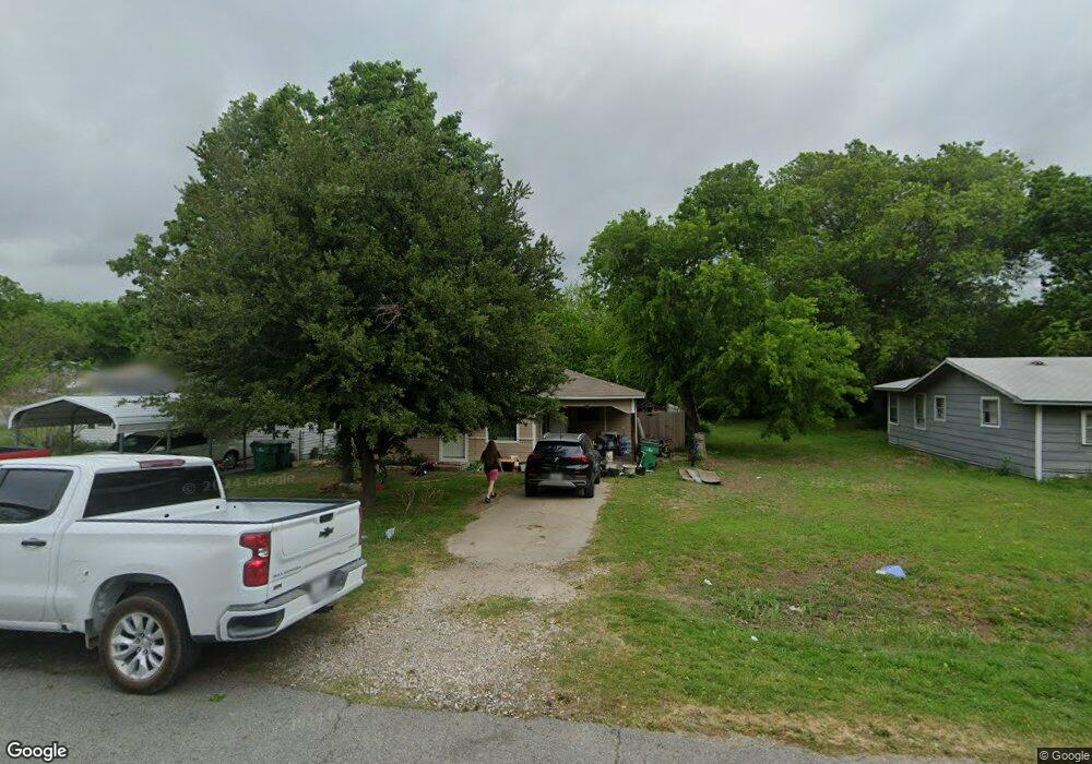 302 Main St, Pottsboro, TX 75076 - photo 1
