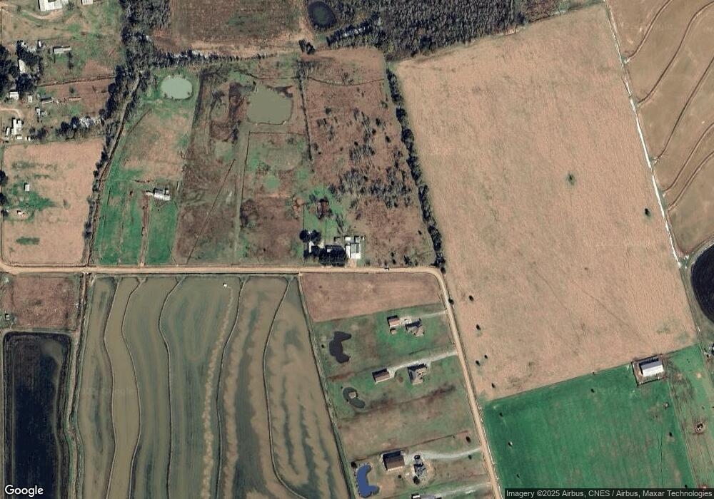 1329 Chinaberry Dr, Eunice, LA 70535 - photo 1