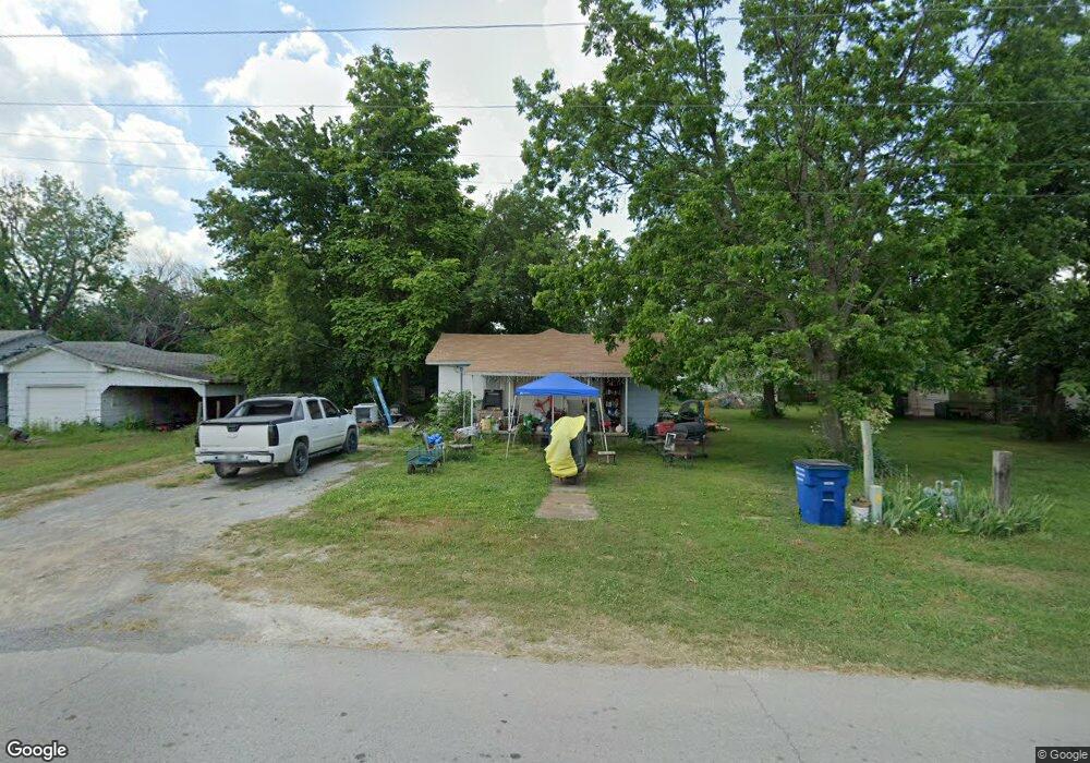 309 W Harrison Ave, Chouteau, OK 74337 - photo 1