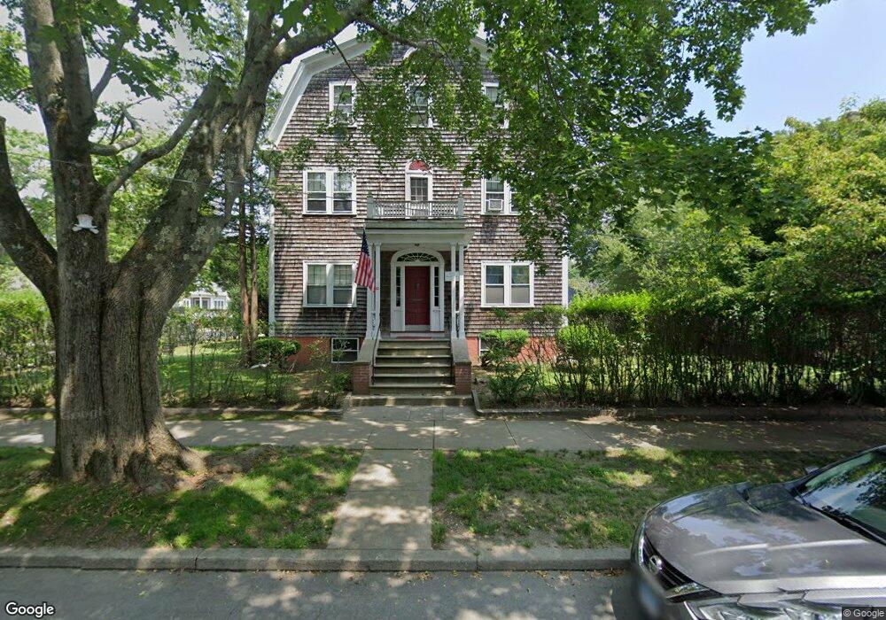 82 High St unit 2N, Bristol, RI 02809 - photo 1