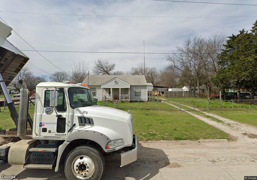 1801 N Weaver St, Gainesville, TX 76240 - photo 1