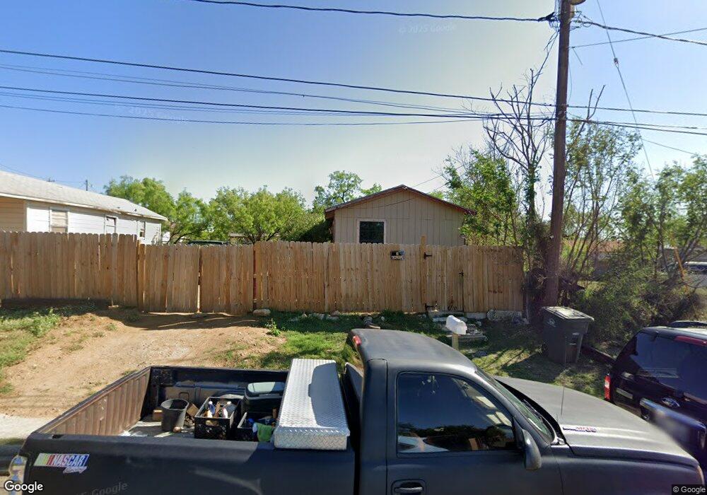 217 E Stewart St, Laredo, TX 78040 - photo 1