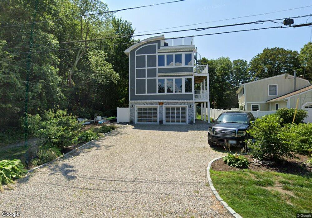 125 Frigate St, Jamestown, RI 02835 - photo 1