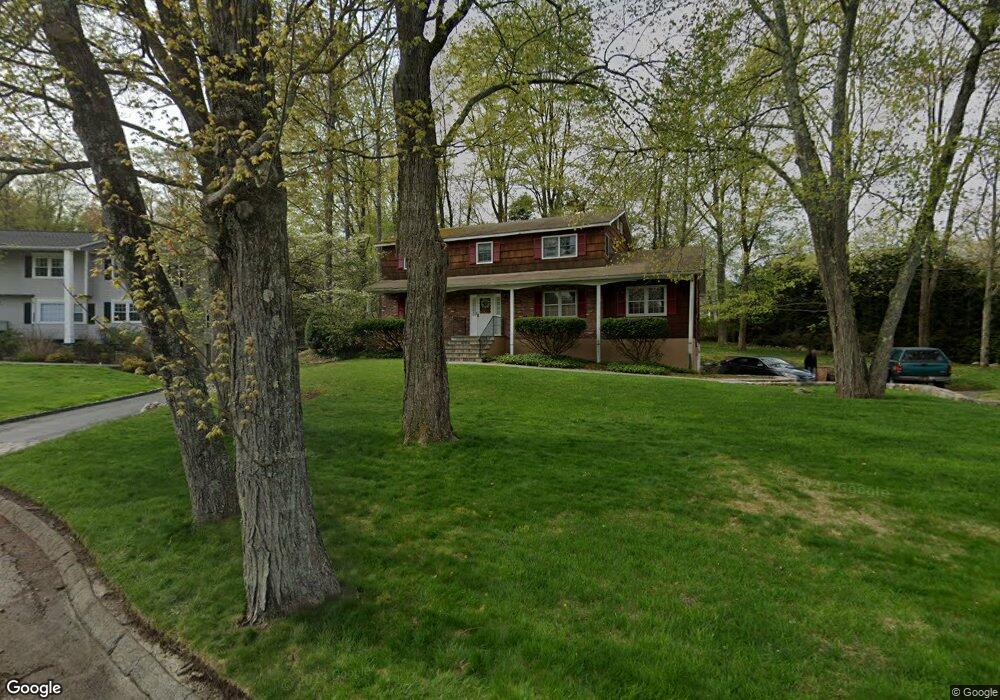 2186 Pondfield Ct, Yorktown Heights, NY 10598 - photo 1