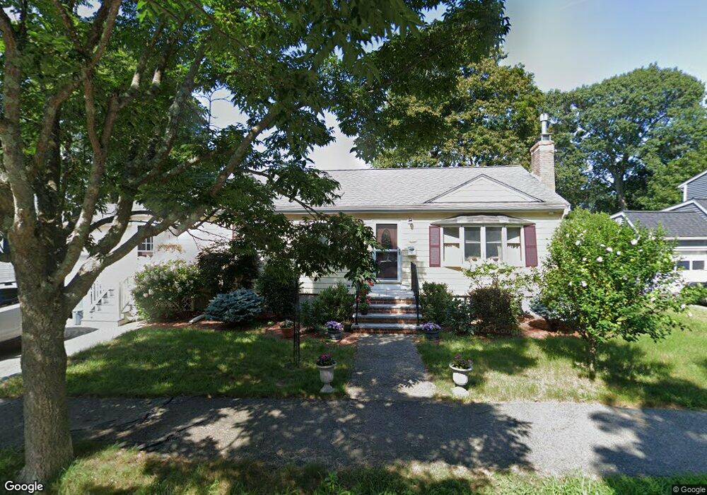18 Walsh Ave, Stoneham, MA 02180 - photo 1
