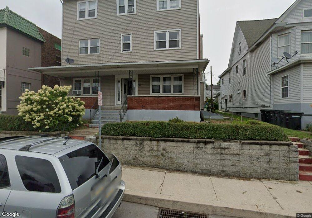 417 W Broad St, Hazleton, PA 18201 - photo 1