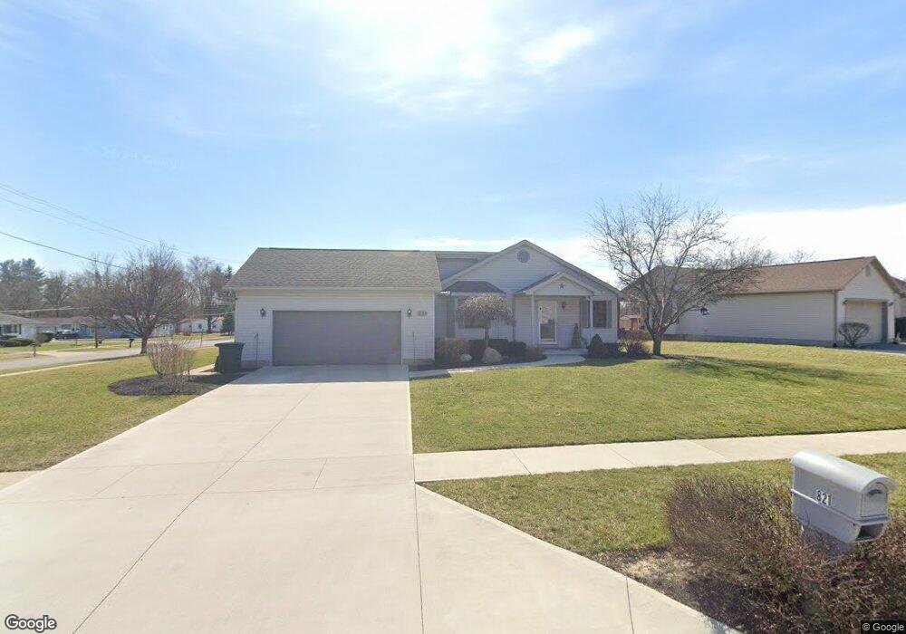 821 S Hill Trail, Findlay, OH 45840 - photo 1